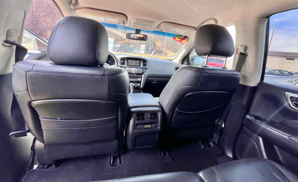 2015 Nissan Pathfinder Image 10
