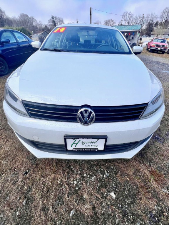 2014 Volkswagen Jetta Image 2