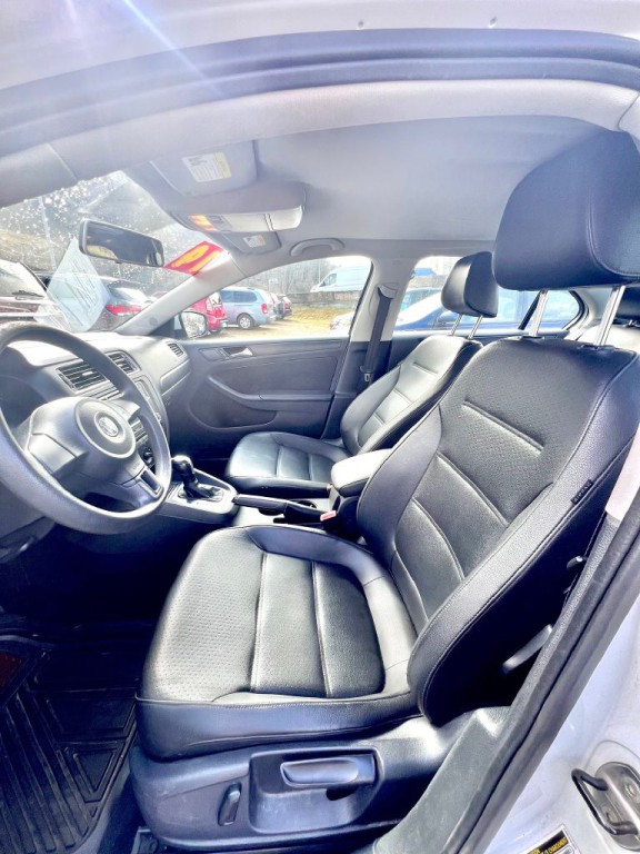 2014 Volkswagen Jetta Image 10