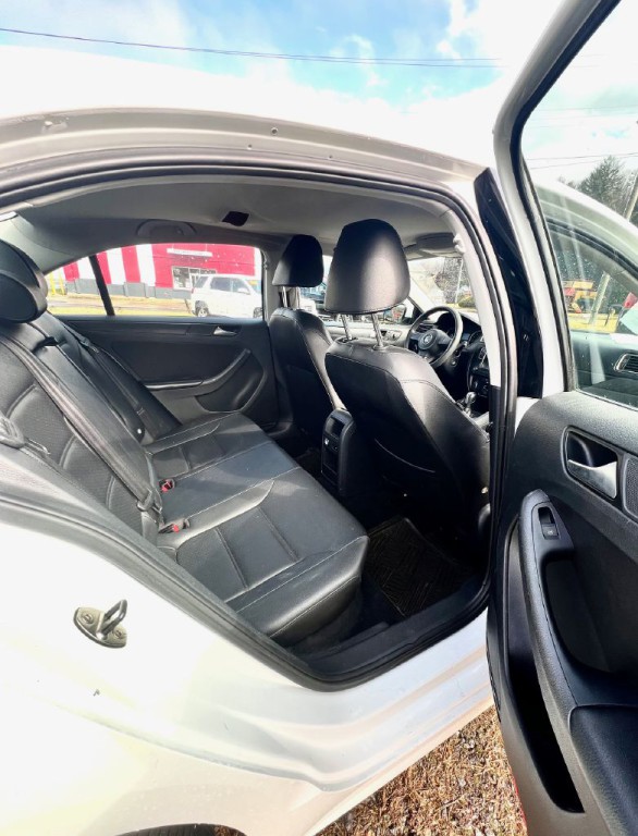 2014 Volkswagen Jetta Image 16
