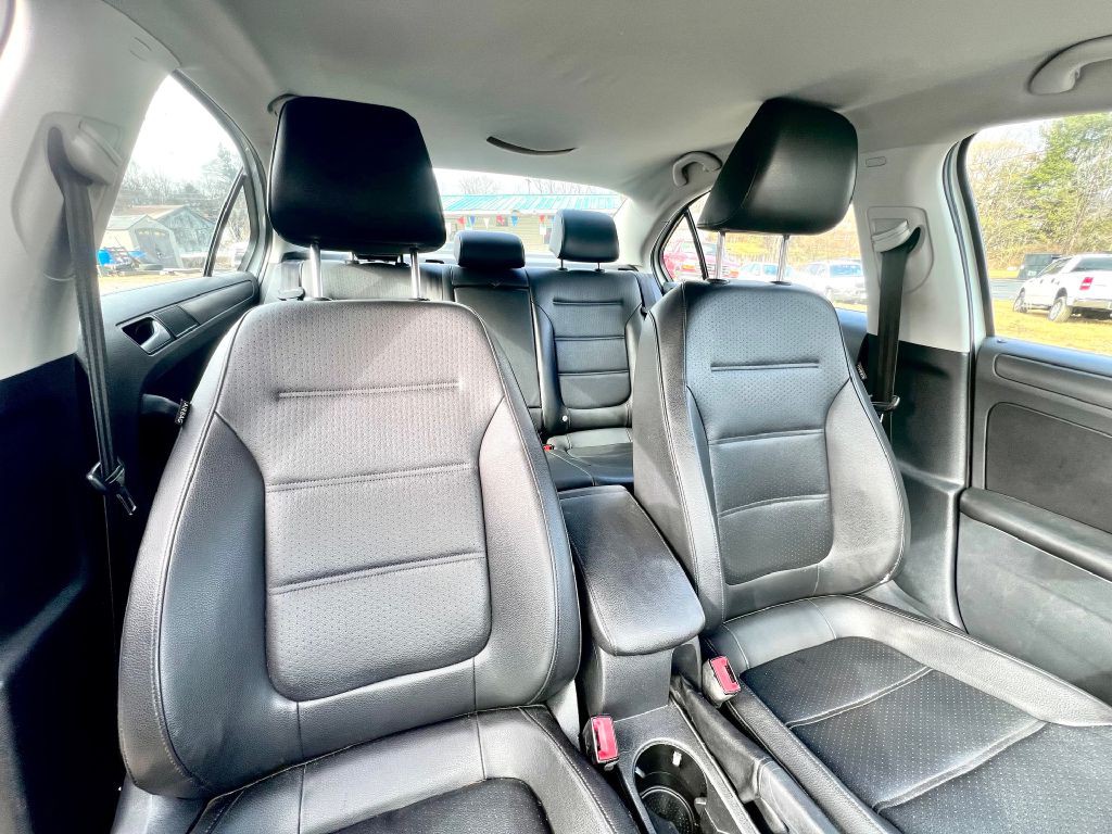 2014 Volkswagen Jetta Image 17