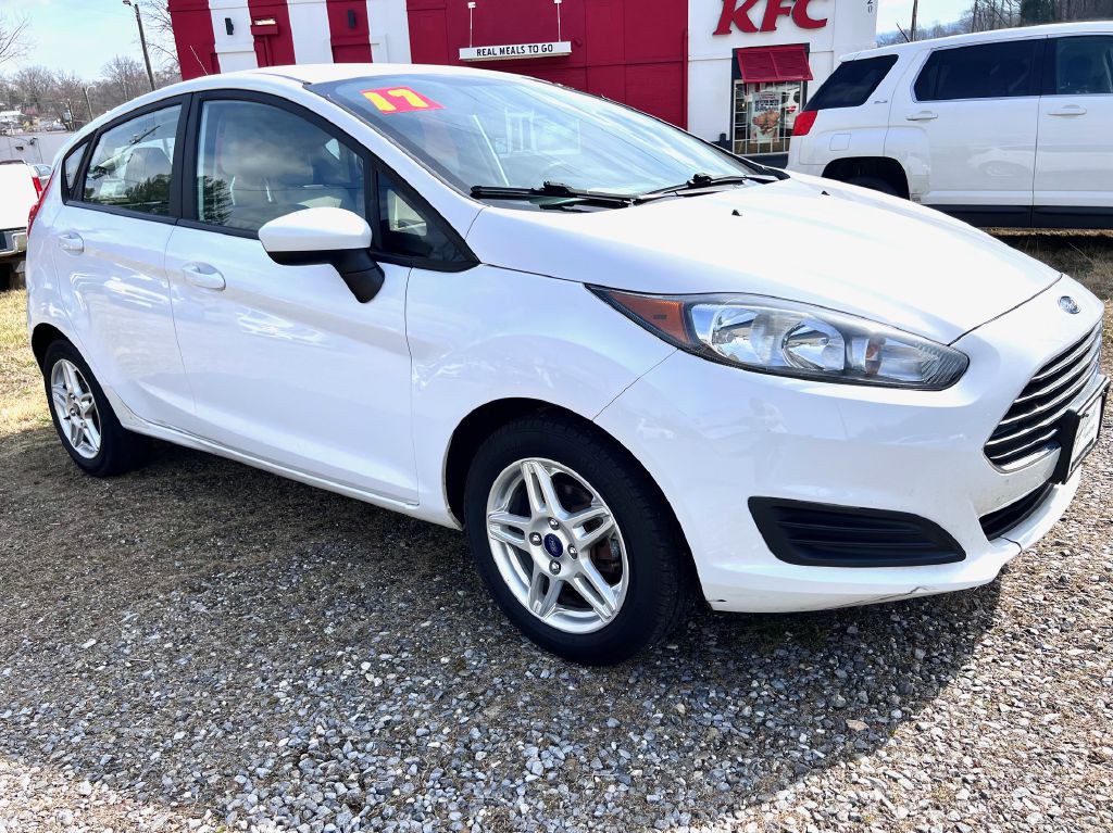 2017 Ford Fiesta Image 3