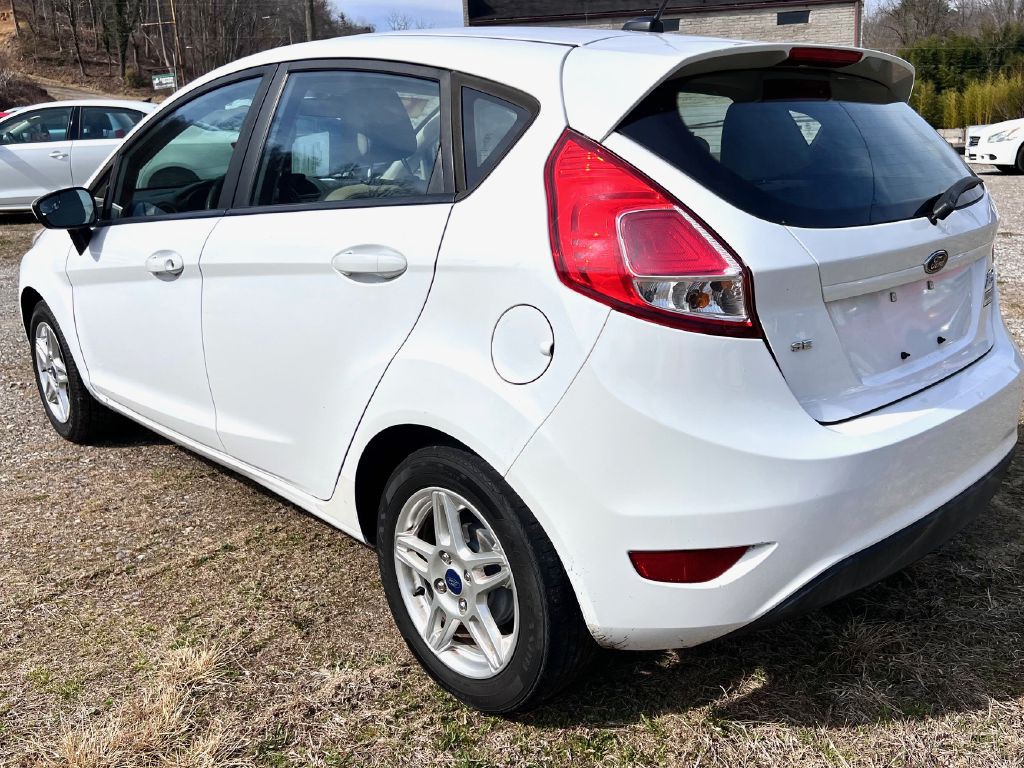 2017 Ford Fiesta Image 5