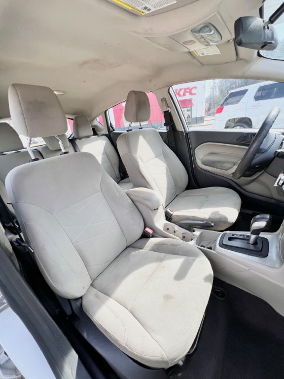 2017 Ford Fiesta Image 13