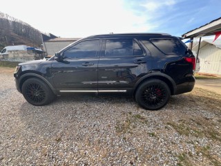 Image for 2016 Ford Explorer XLT ID: 7244237