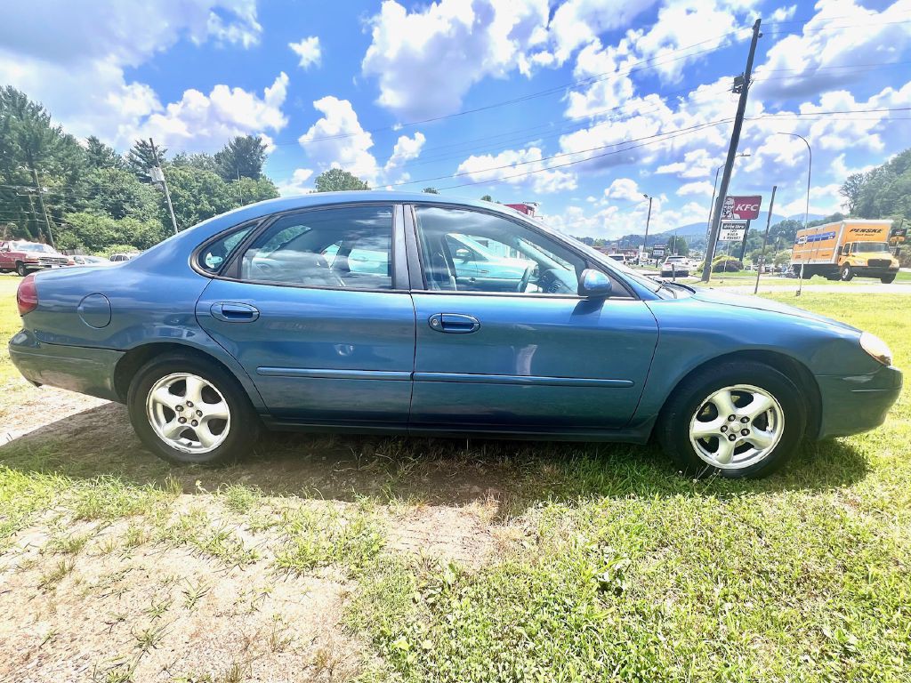 2002 Ford Taurus Image 3