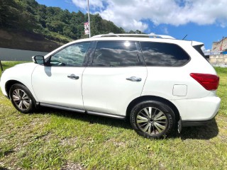Image for 2017 Nissan Pathfinder S ID: 7560170
