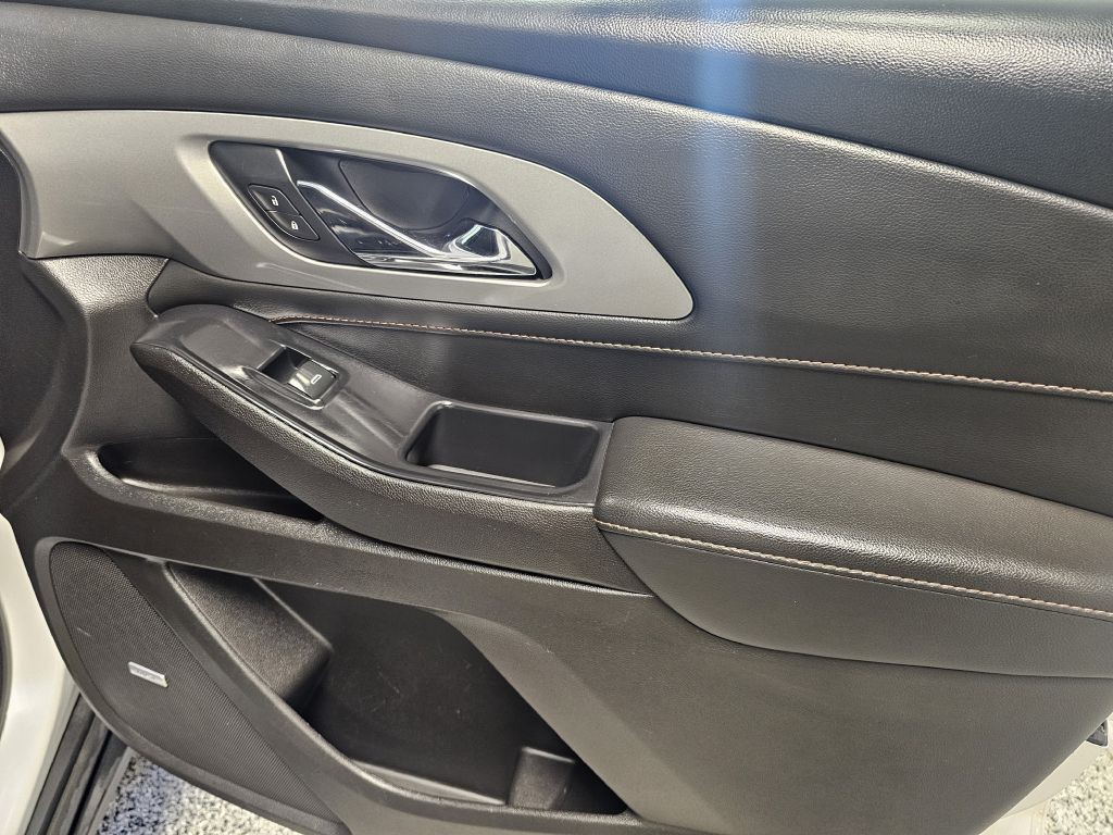 2021 Chevrolet Traverse Image 17
