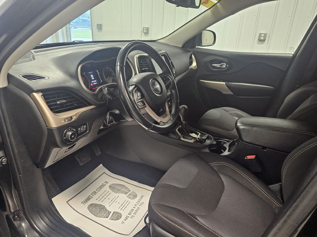 2017 Jeep Cherokee Image 9