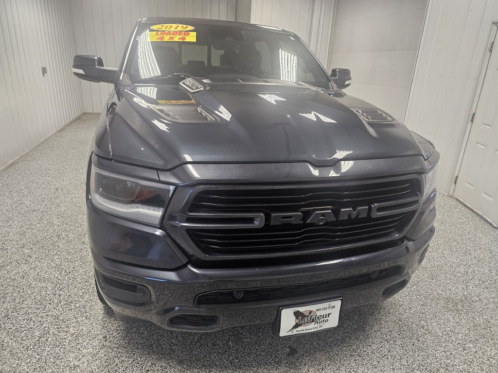 2019 RAM 1500 Image 3