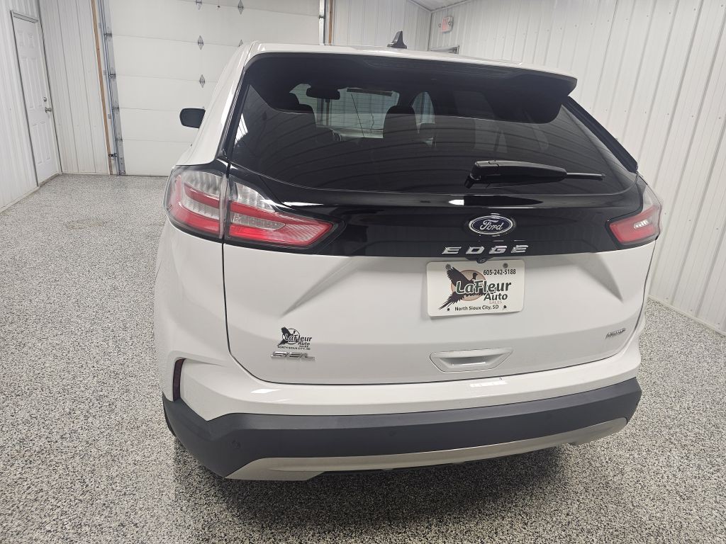2022 Ford Edge Image 5
