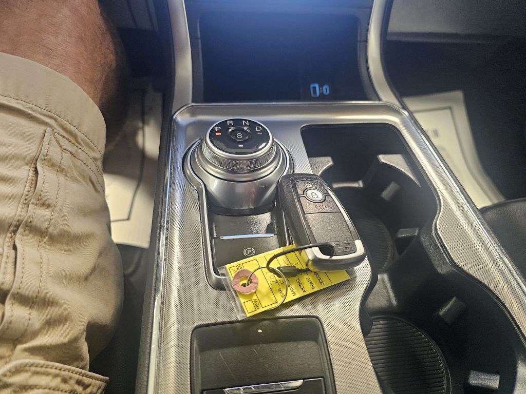 2022 Ford Edge Image 20