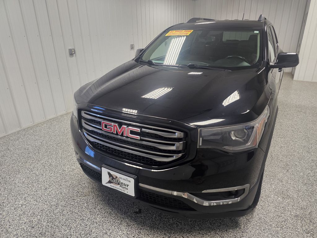 2017 GMC Acadia Image 4