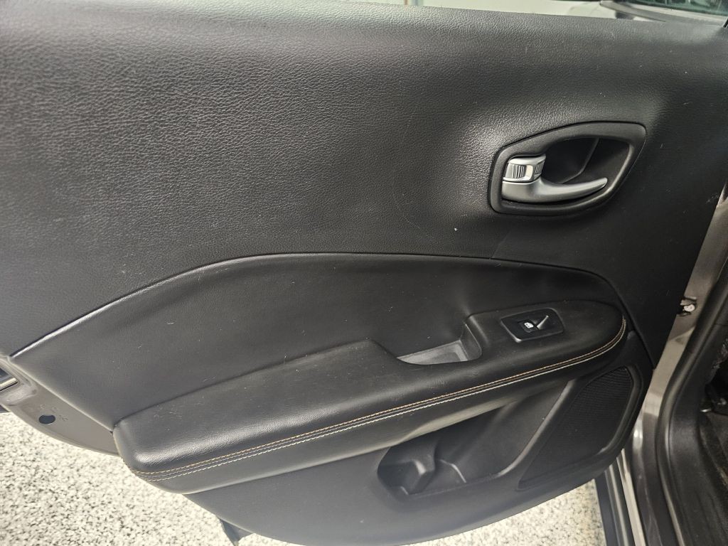2018 Jeep Compass Image 10