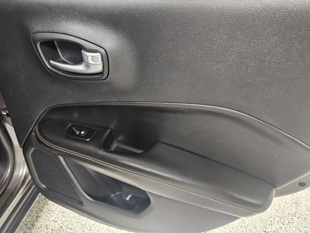 2018 Jeep Compass Image 13