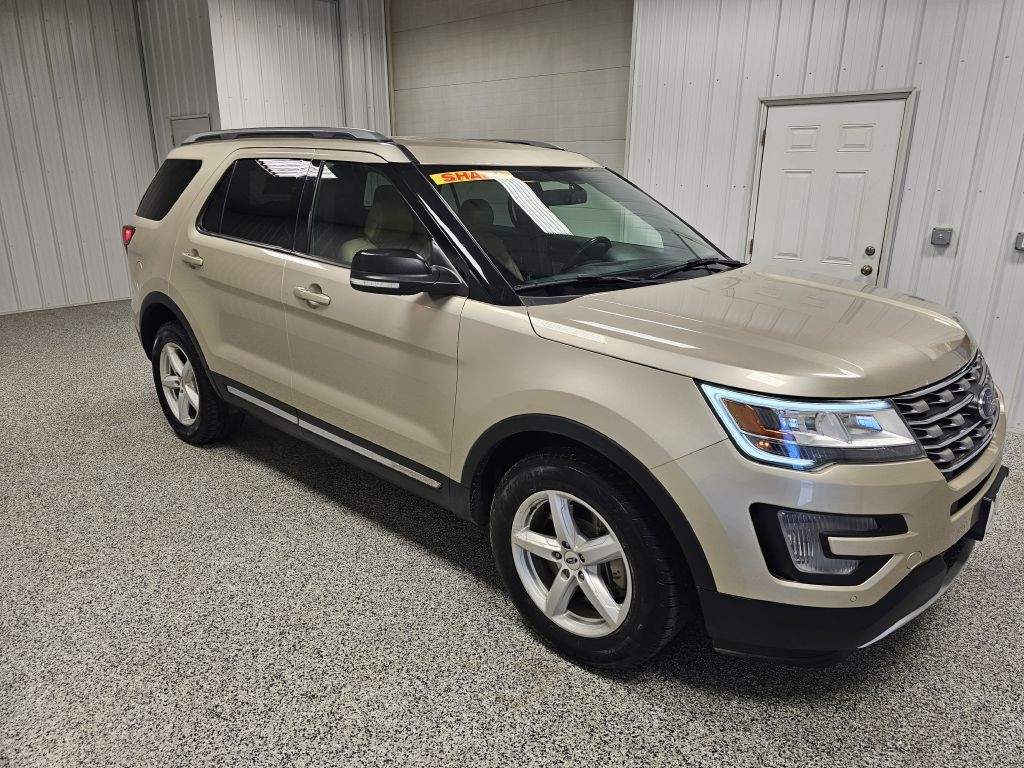 2017 Ford Explorer Image 2