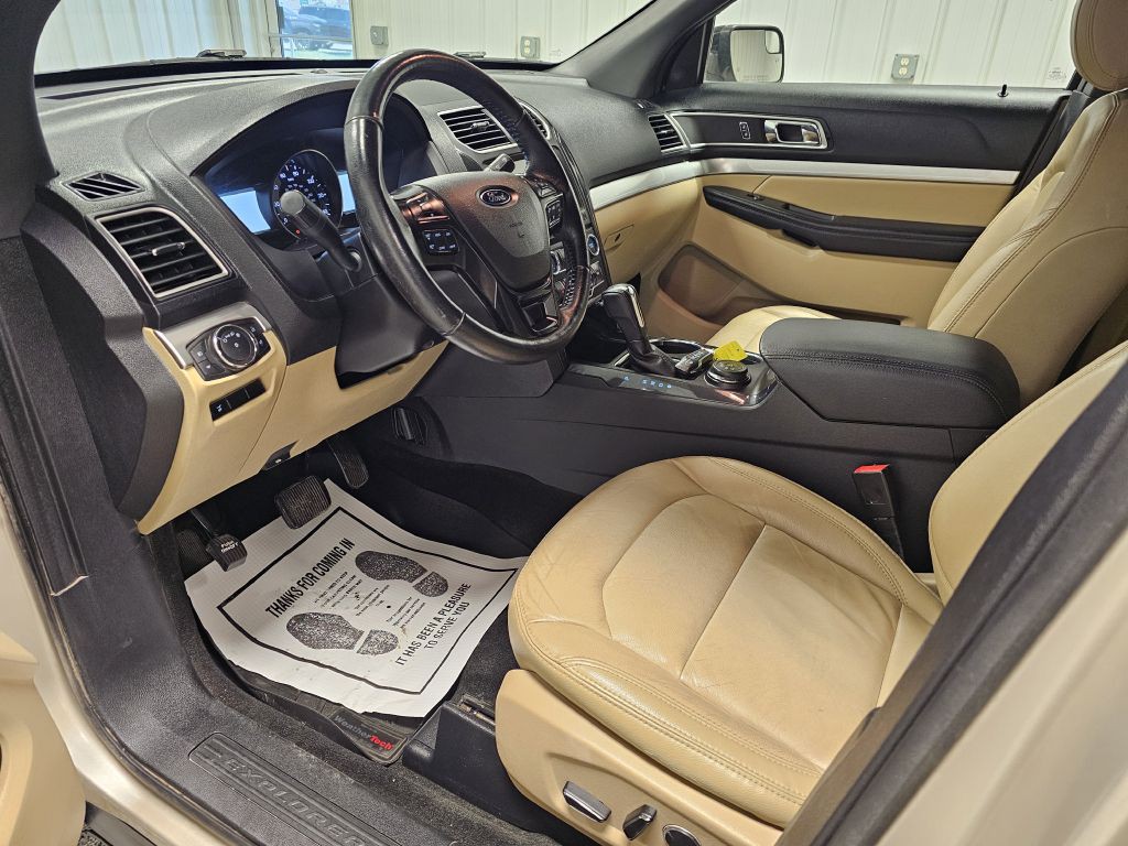 2017 Ford Explorer Image 10