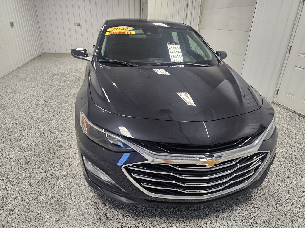 2023 Chevrolet Malibu Image 3