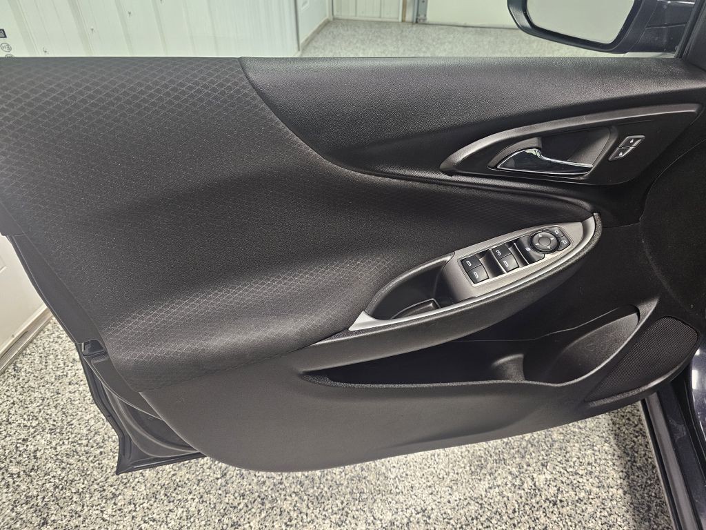 2023 Chevrolet Malibu Image 8