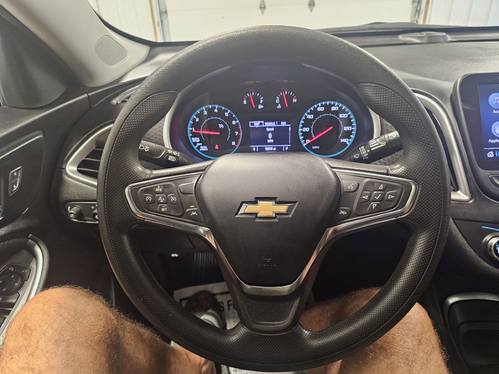 2023 Chevrolet Malibu Image 17