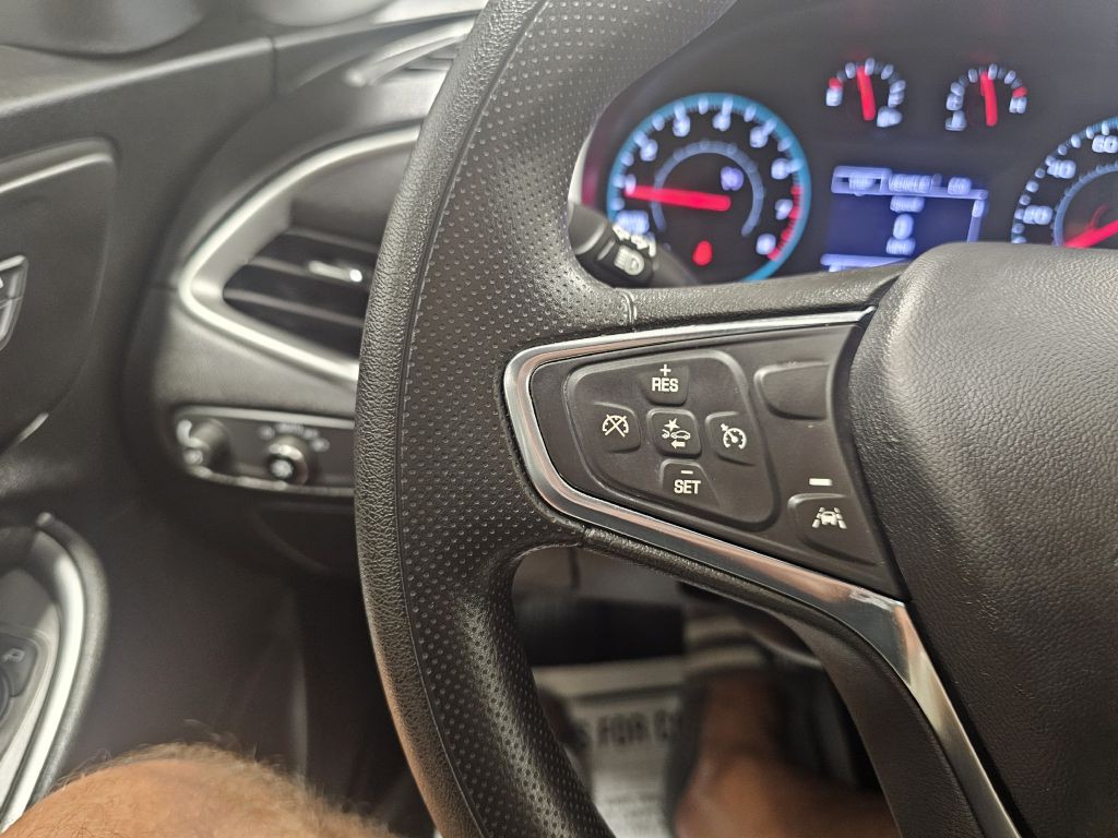 2023 Chevrolet Malibu Image 18