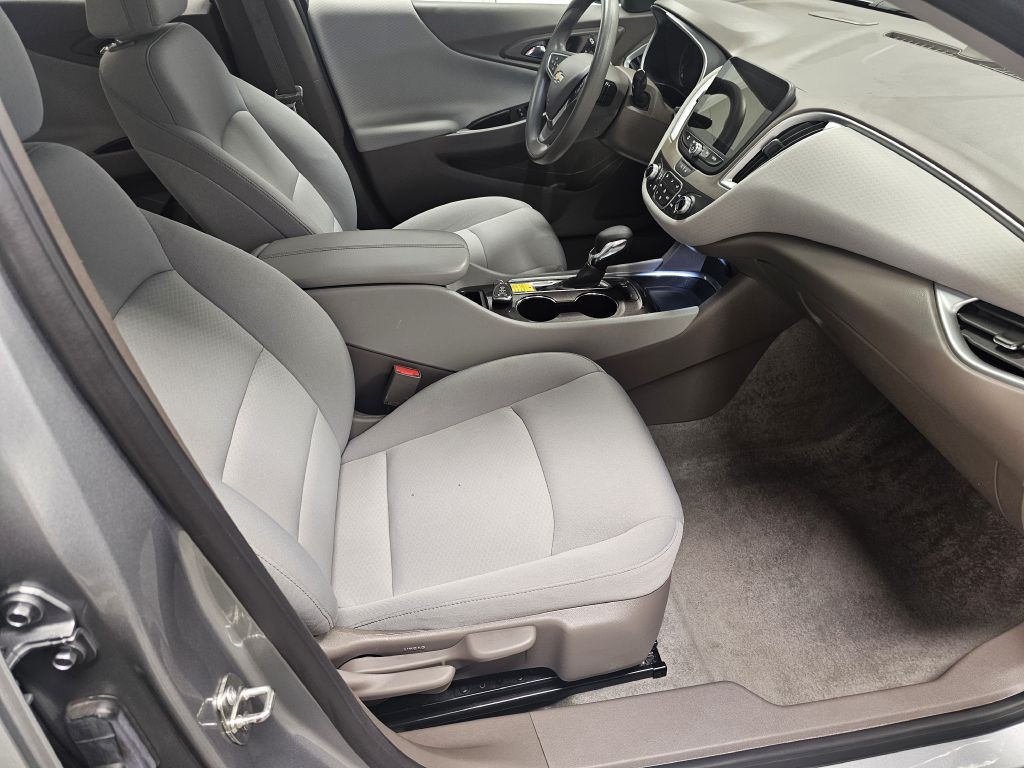 2024 Chevrolet Malibu Image 17