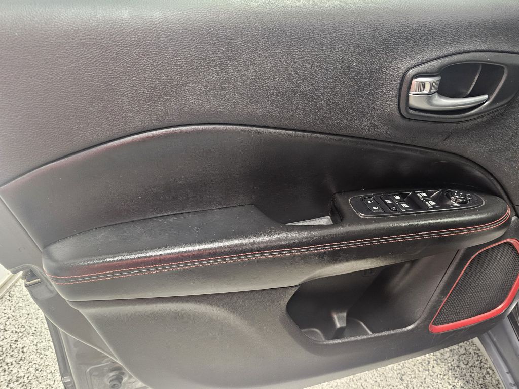 2019 Jeep Compass Image 8