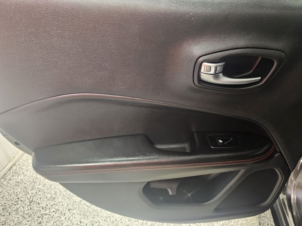 2019 Jeep Compass Image 10