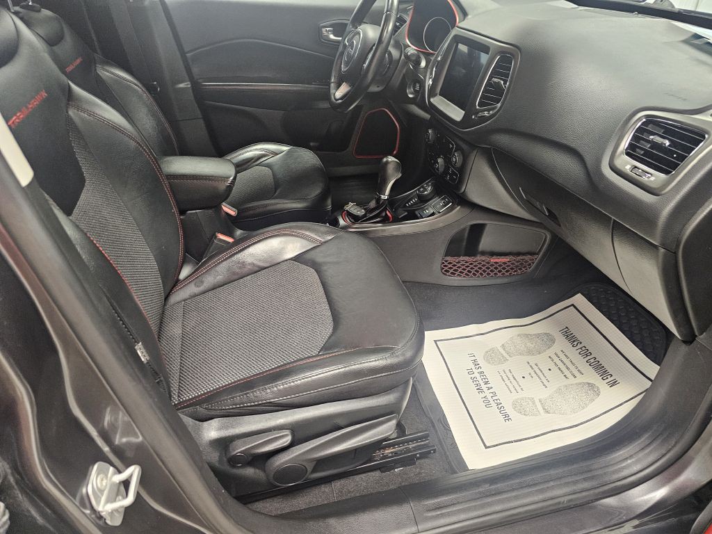2019 Jeep Compass Image 16