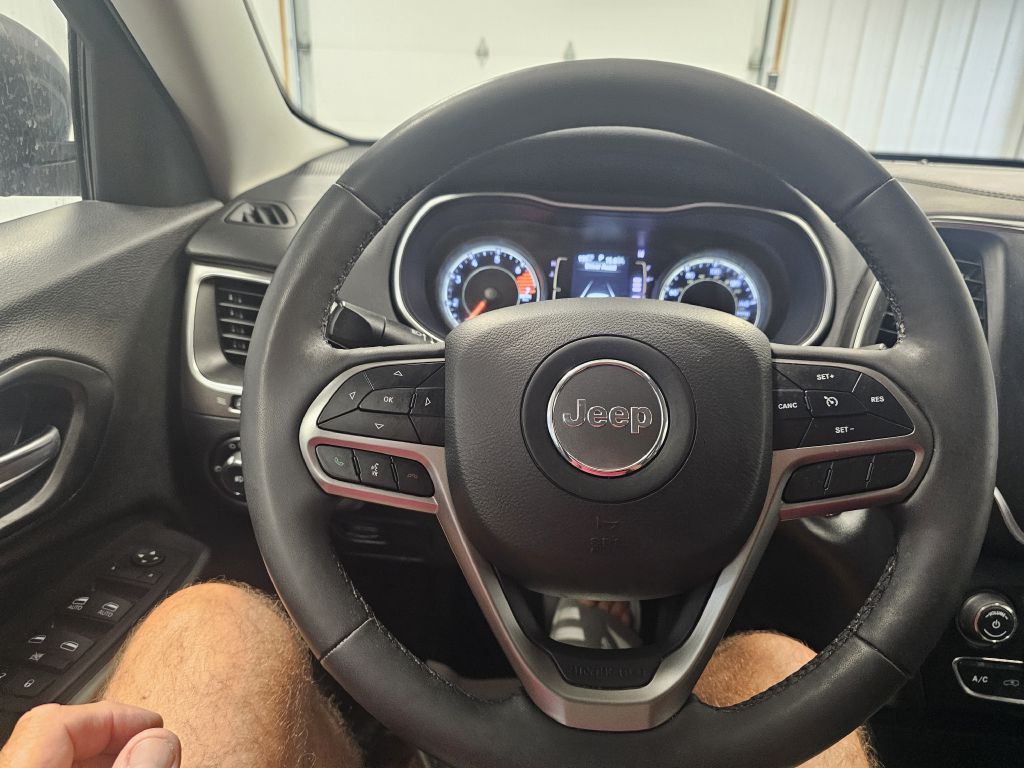 2021 Jeep Cherokee Image 17