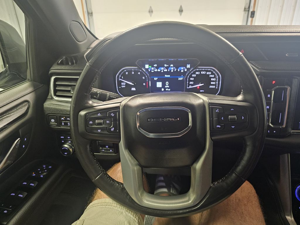 2021 GMC Yukon Image 20