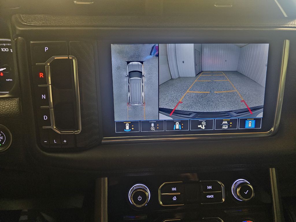 2021 GMC Yukon Image 25