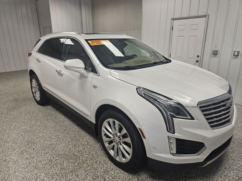 2017 Cadillac XT5 Image 2