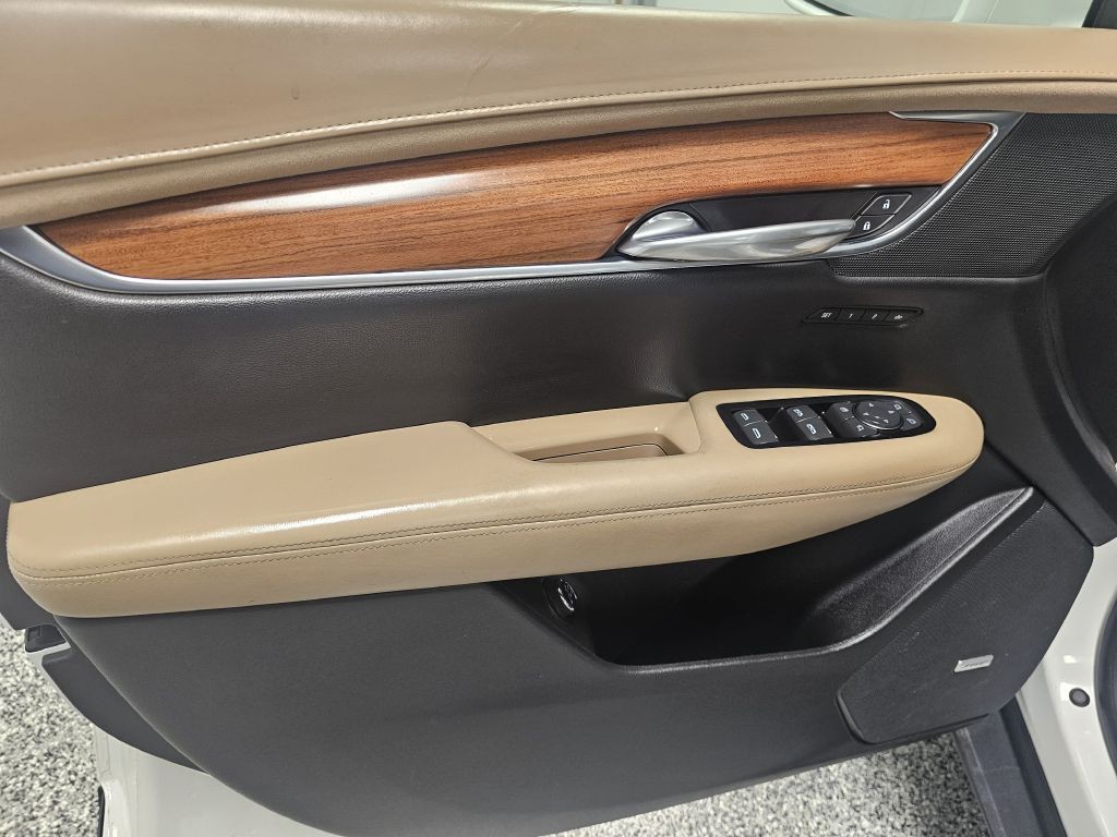 2017 Cadillac XT5 Image 9