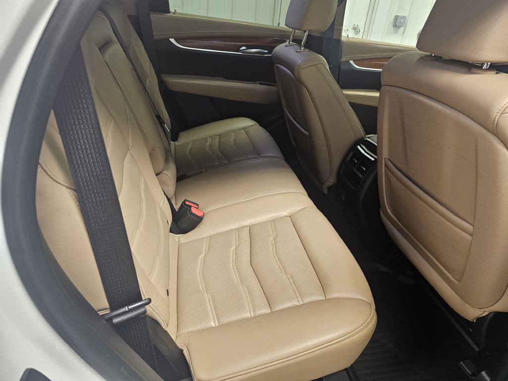 2017 Cadillac XT5 Image 15