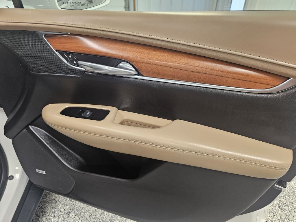 2017 Cadillac XT5 Image 16