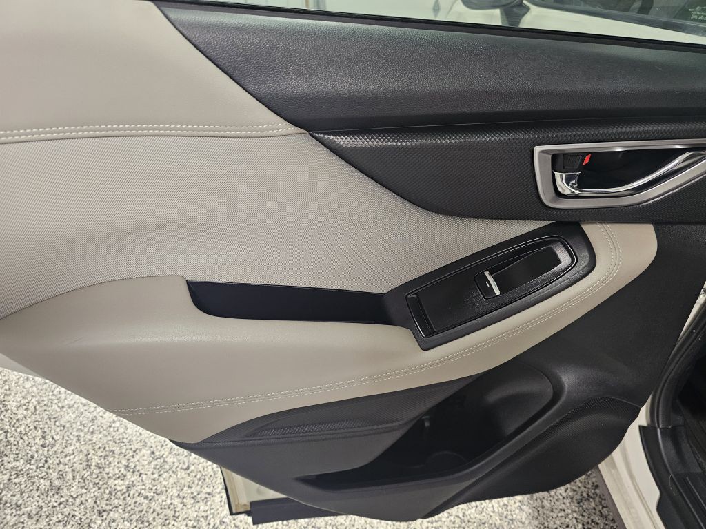 2020 Subaru Forester Image 11
