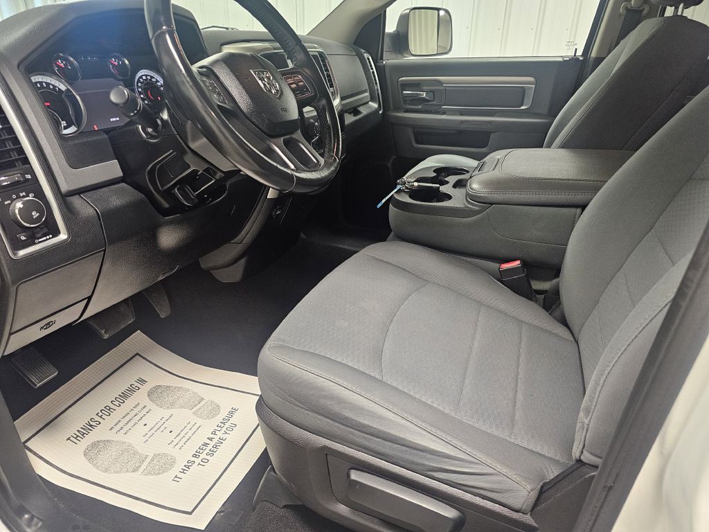 2016 RAM 1500 Image 9