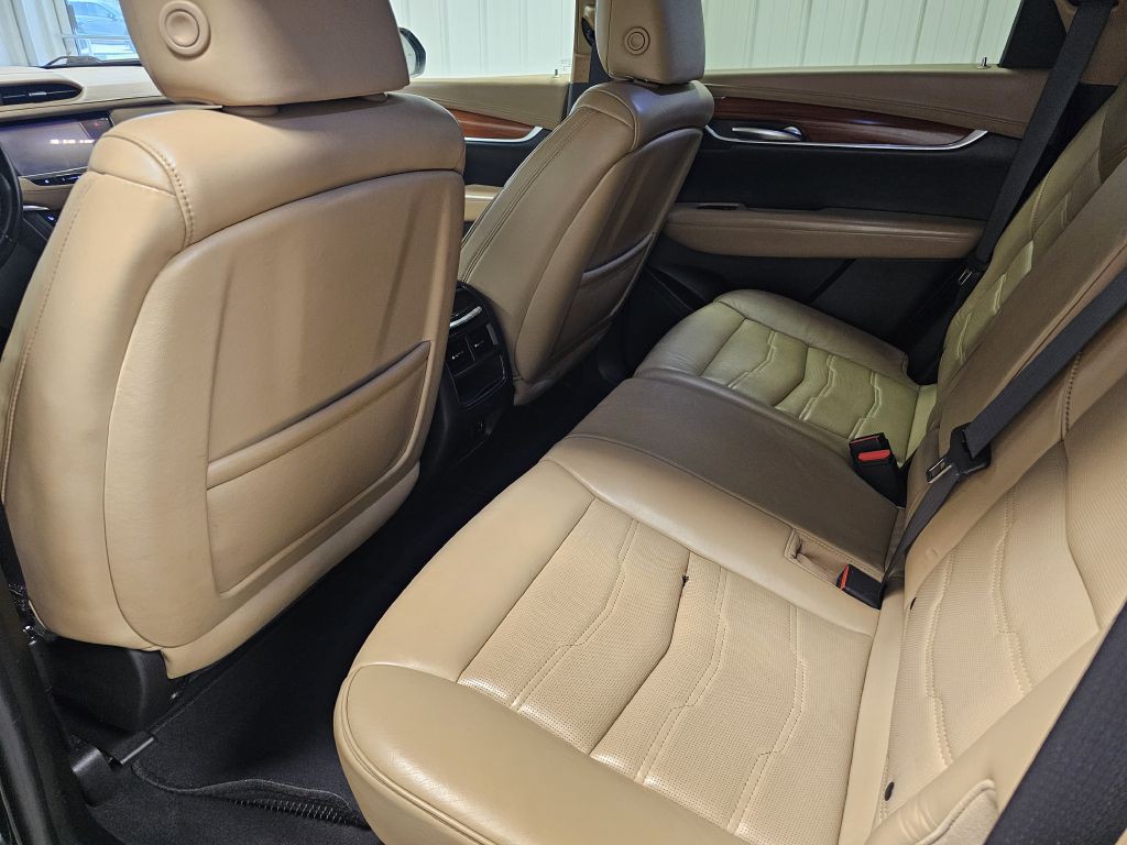 2017 Cadillac XT5 Image 12