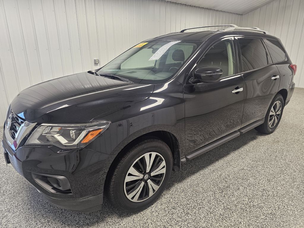 2020 Nissan Pathfinder Image 1