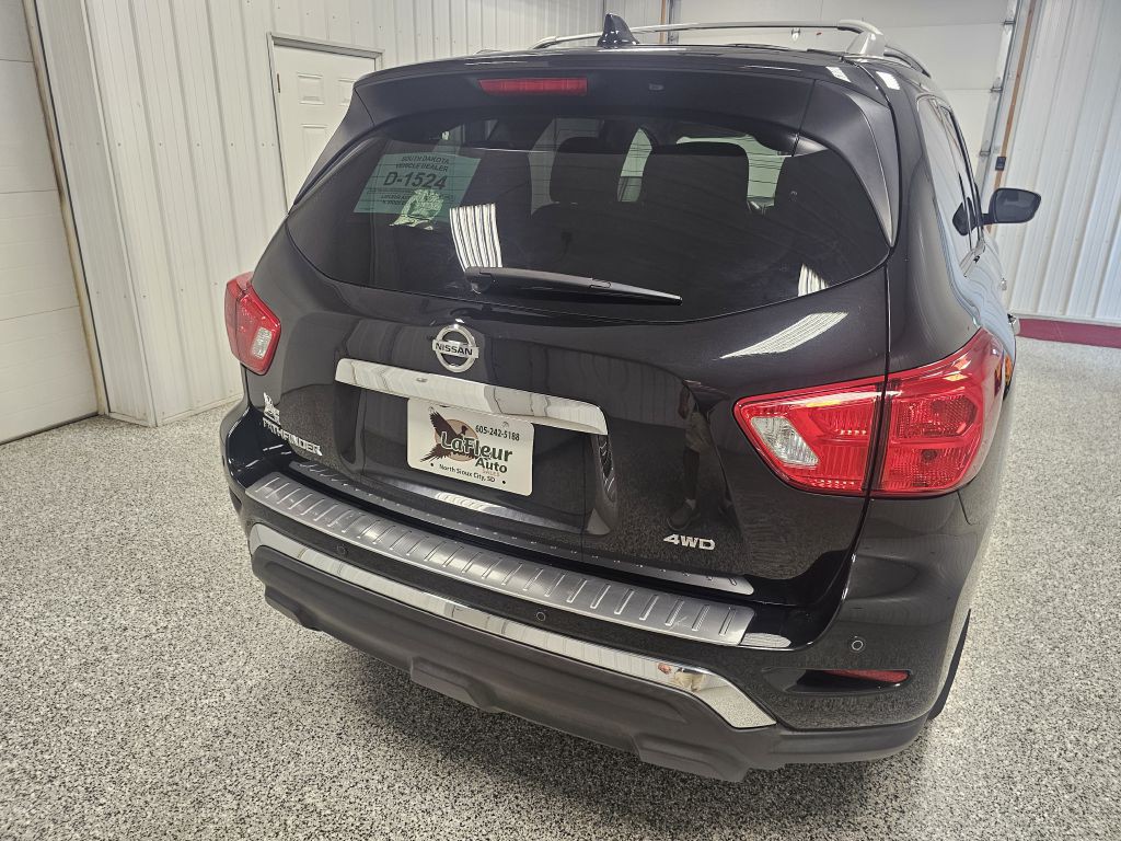 2020 Nissan Pathfinder Image 6