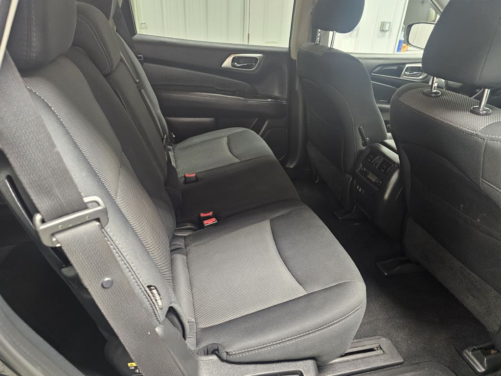 2020 Nissan Pathfinder Image 13