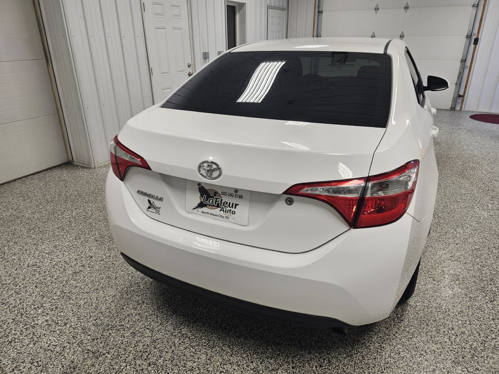 2015 Toyota Corolla Image 6