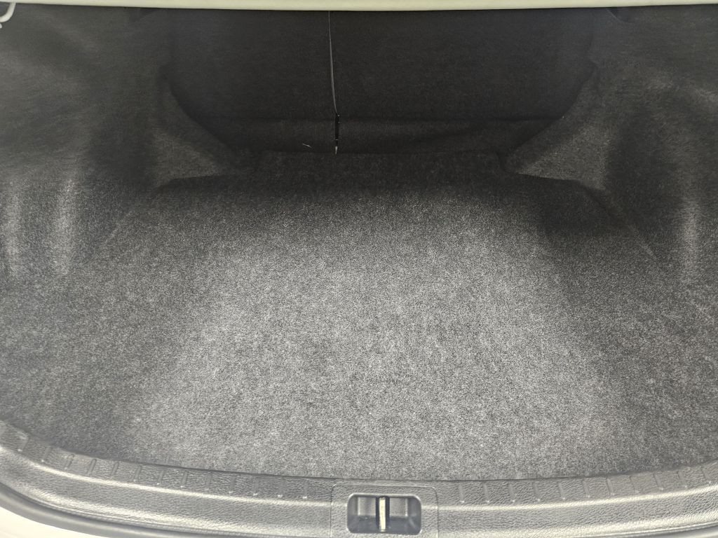 2015 Toyota Corolla Image 12