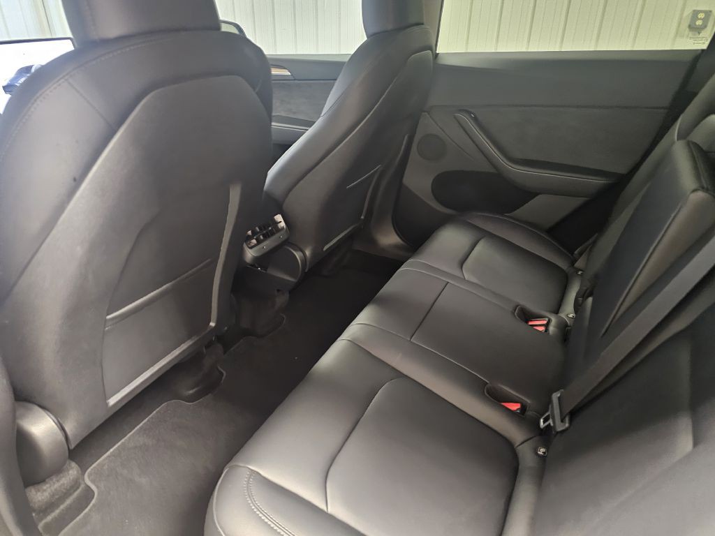 2023 Tesla Model Y Image 11