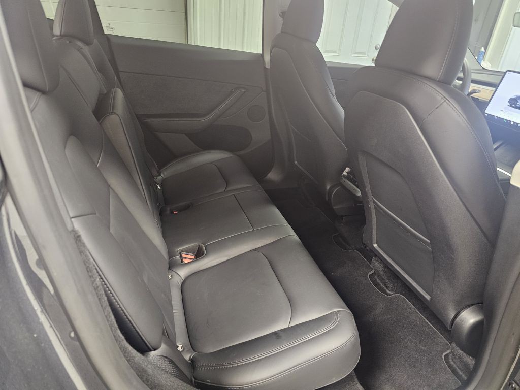 2023 Tesla Model Y Image 14