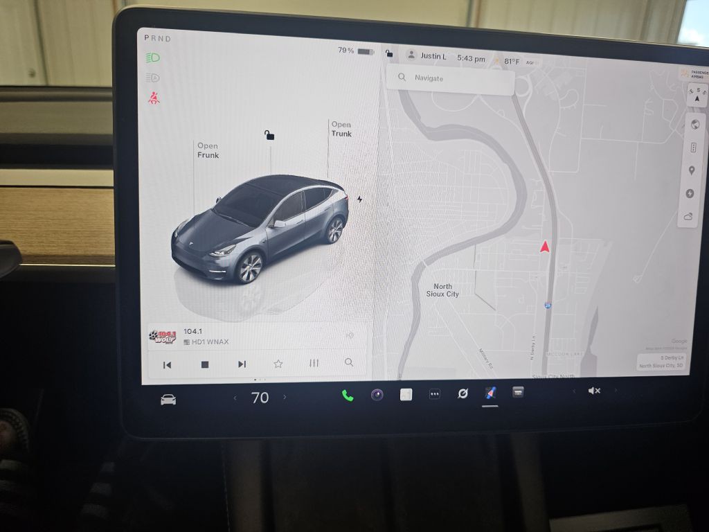 2023 Tesla Model Y Image 21