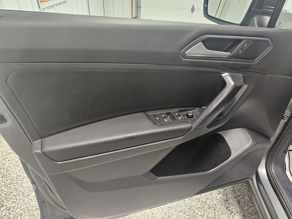 2021 Volkswagen Tiguan Image 8