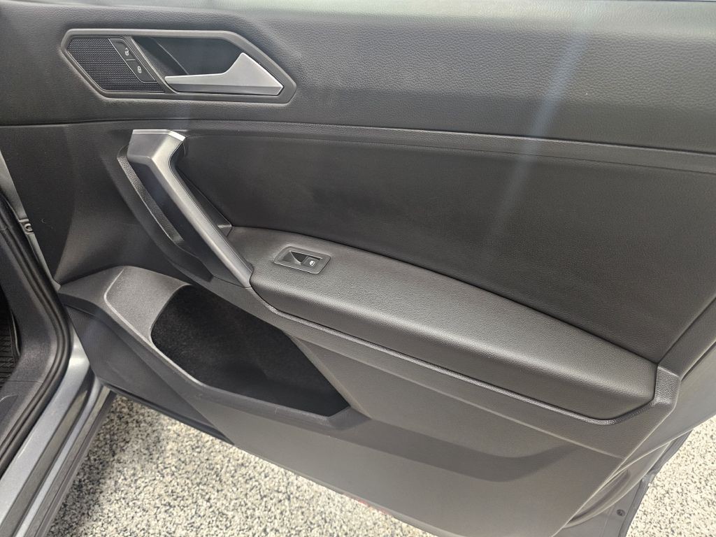 2021 Volkswagen Tiguan Image 15