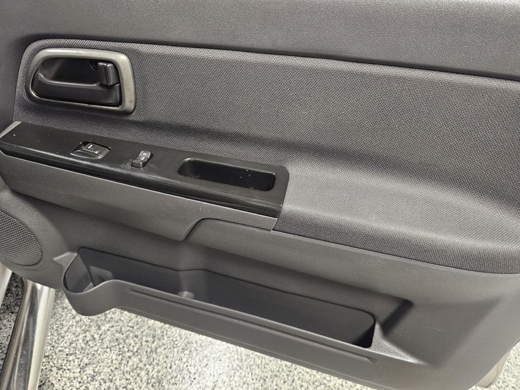 2005 Chevrolet Colorado Image 14